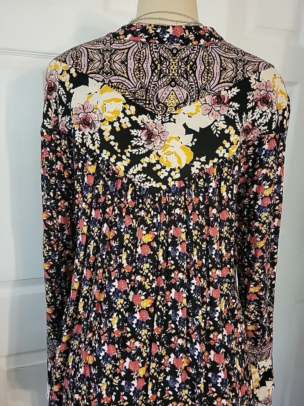 Free People Wildflower Fields Henley Tunic Top - Picture 8 of 9